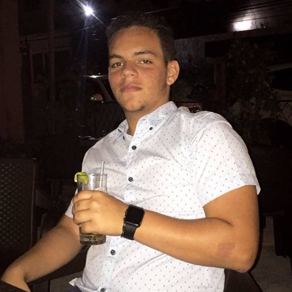 Meet your Posher, Ezequiel - Picture 1 of 1